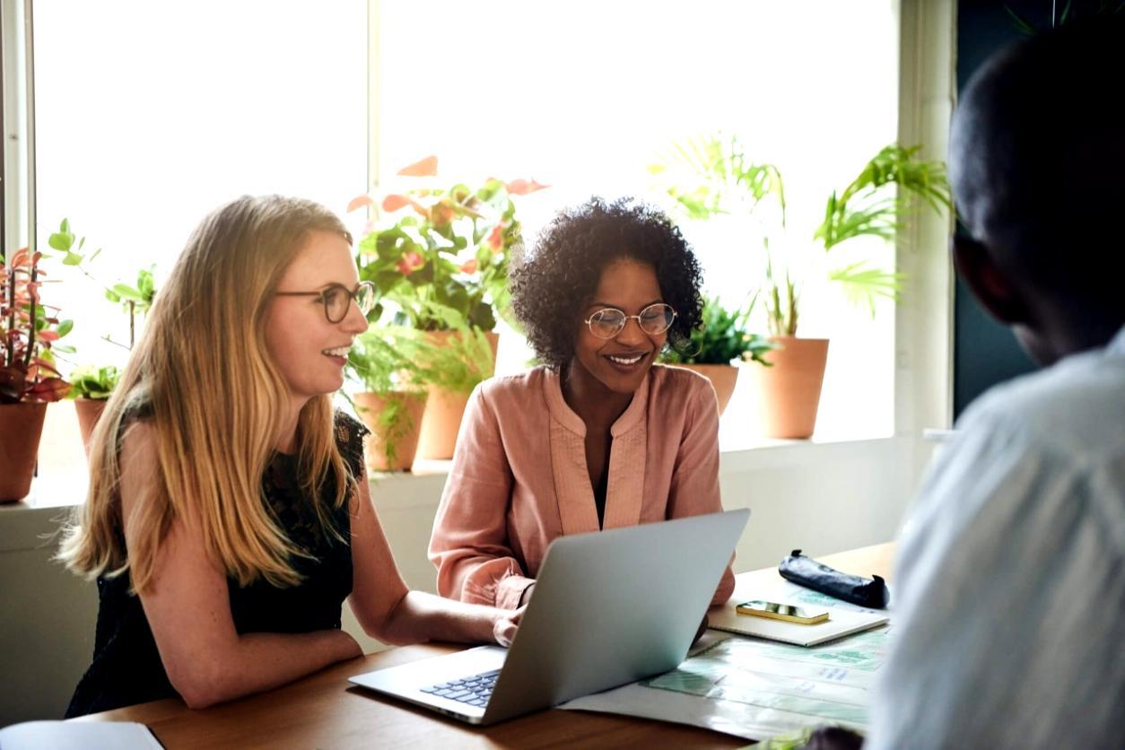 Interactive discussion during live webinar showing real-time data interpretation and participant engagement